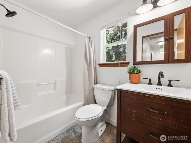 3815 & 3817 47th Street NW, Gig Harbor, WA 98335