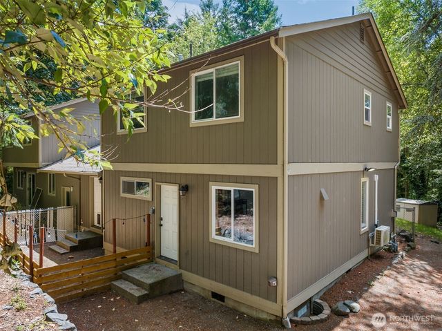 3815 & 3817 47th Street NW, Gig Harbor, WA 98335