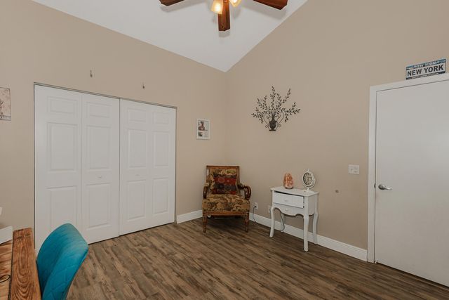 1091 NW 162nd Avenue, Pembroke Pines, FL 33028