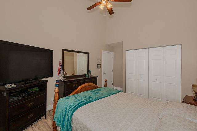 1091 NW 162nd Avenue, Pembroke Pines, FL 33028