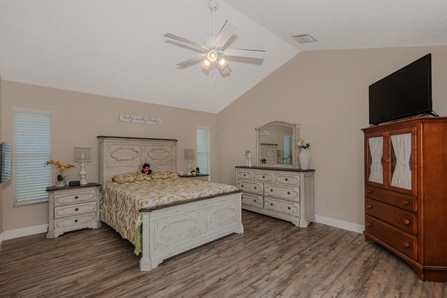 1091 NW 162nd Avenue, Pembroke Pines, FL 33028