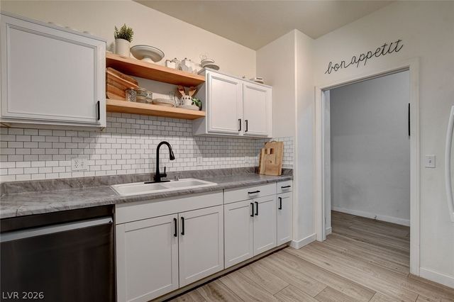 64 Brown Swallow Way, Henderson, NV 89012