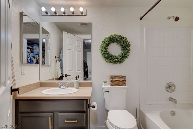 64 Brown Swallow Way, Henderson, NV 89012