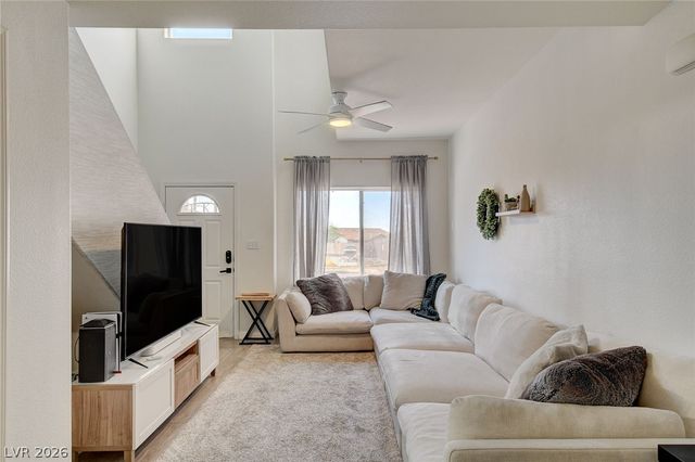 64 Brown Swallow Way, Henderson, NV 89012