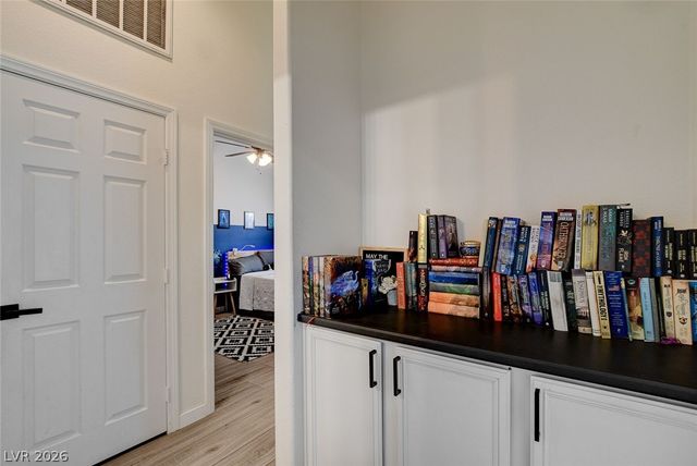 64 Brown Swallow Way, Henderson, NV 89012