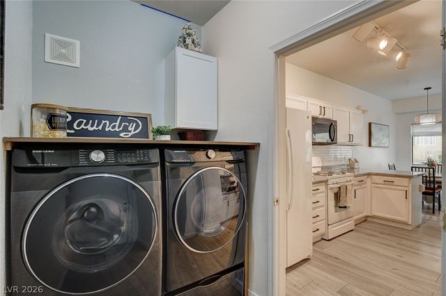 64 Brown Swallow Way, Henderson, NV 89012