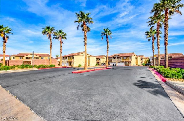 64 Brown Swallow Way, Henderson, NV 89012