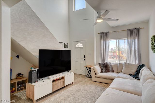 64 Brown Swallow Way, Henderson, NV 89012