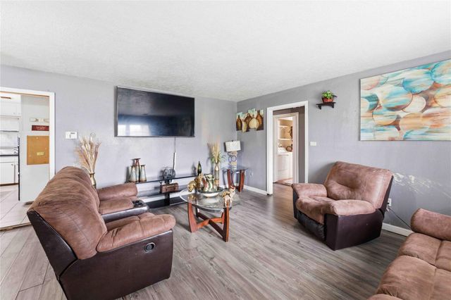 1015 Layman Street, La Marque, TX 77568