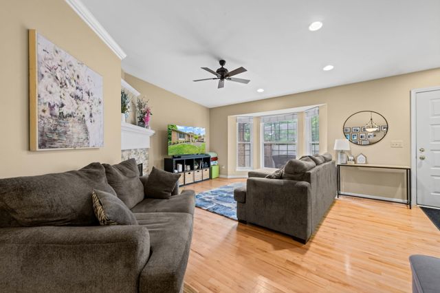 7256 Green Farm Road, West Bloomfield, MI 48322