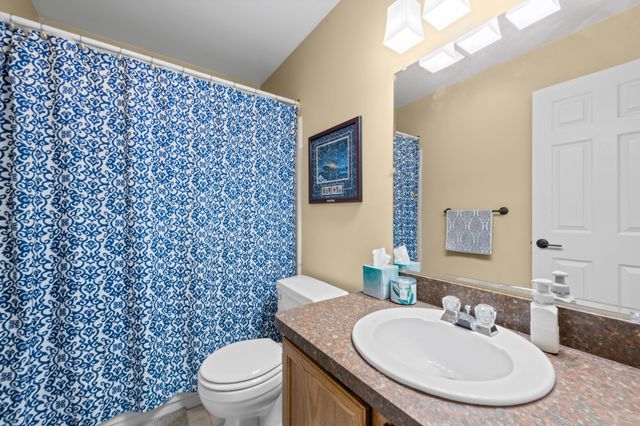7256 Green Farm Road, West Bloomfield, MI 48322