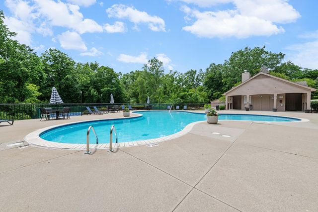 7256 Green Farm Road, West Bloomfield, MI 48322