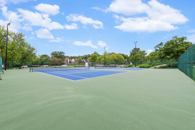 7256 Green Farm Road, West Bloomfield, MI 48322