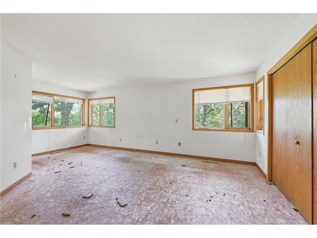 1130 River Drive, River Falls, WI 54022
