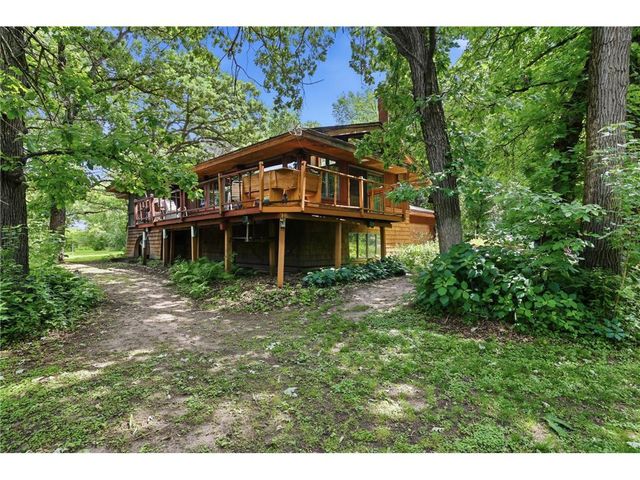 1130 River Drive, River Falls, WI 54022