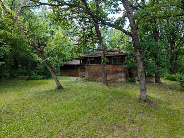 1130 River Drive, River Falls, WI 54022