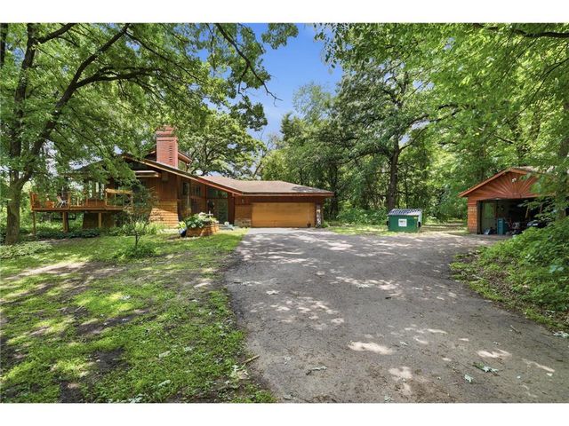 1130 River Drive, River Falls, WI 54022