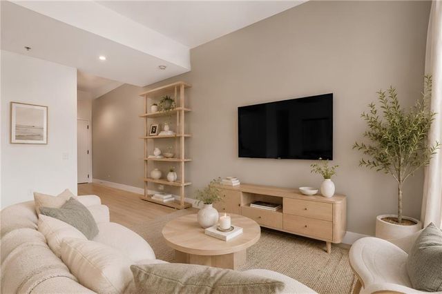 567 Ponce De Leon Avenue 319, Atlanta, GA 30308