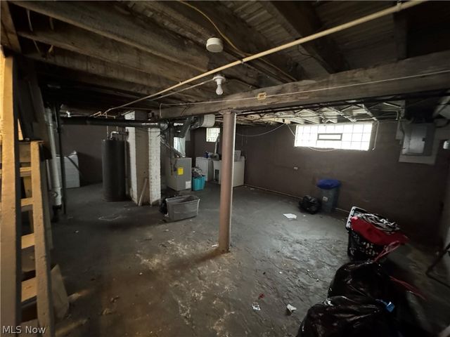 974 E 144th Street, Cleveland, OH 44110