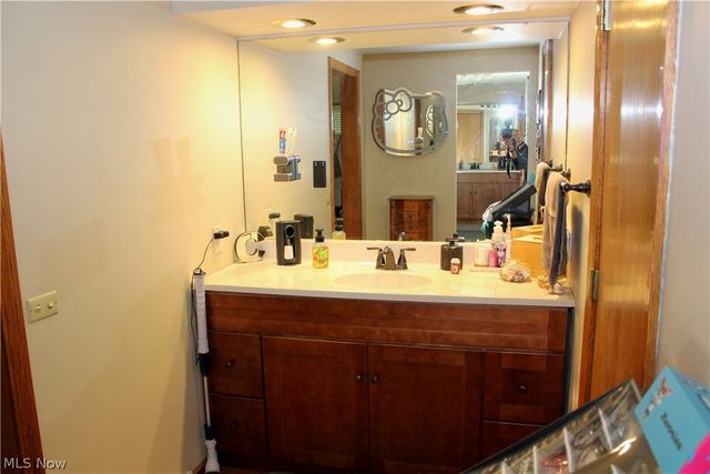 111 Albert Street, Newton Falls, OH 44444