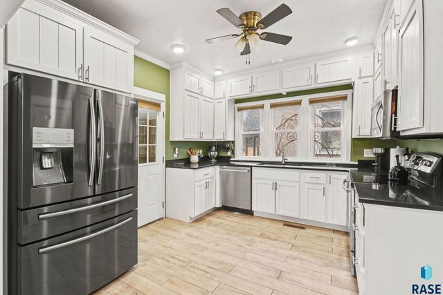 622 E 20th St Street, Sioux Falls, SD 57105