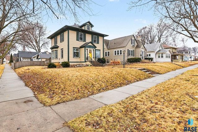 622 E 20th St Street, Sioux Falls, SD 57105