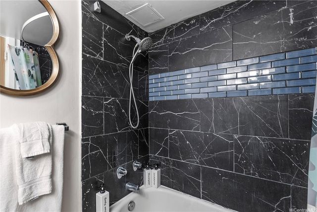 2425 Kuhio Avenue 506, Honolulu, HI 96815