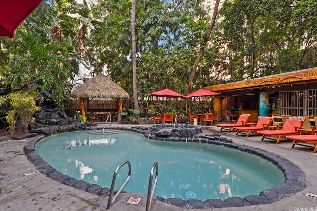 2425 Kuhio Avenue 506, Honolulu, HI 96815