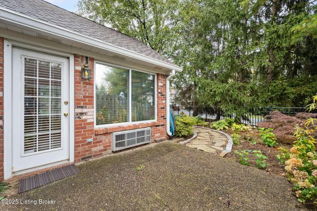 4406 Jacob Glenn Way, Louisville, KY 40241