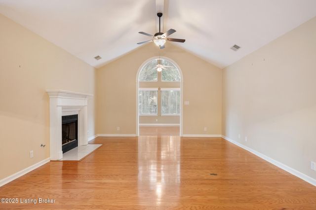 4406 Jacob Glenn Way, Louisville, KY 40241