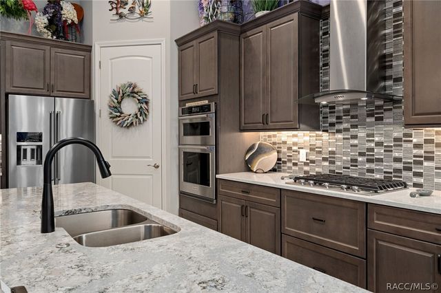 1165 W Pointer Loop, Hernando, FL 34442