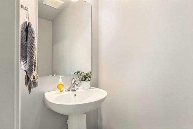 10881 Constant Drive, Allendale, MI 49401