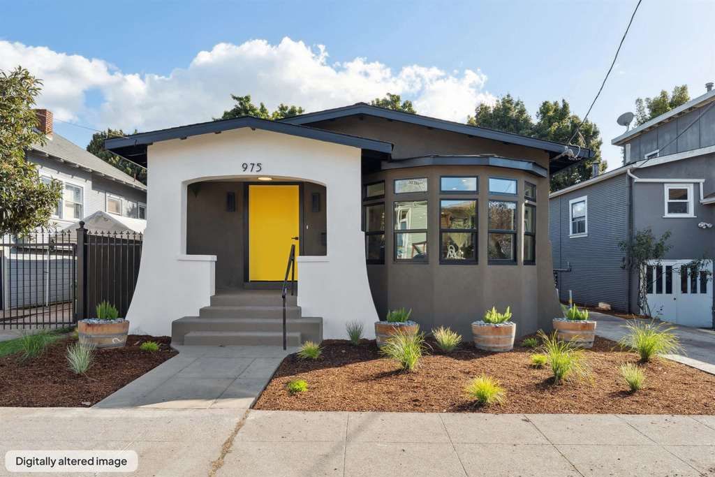 975 975 55 St, Oakland, CA 94608