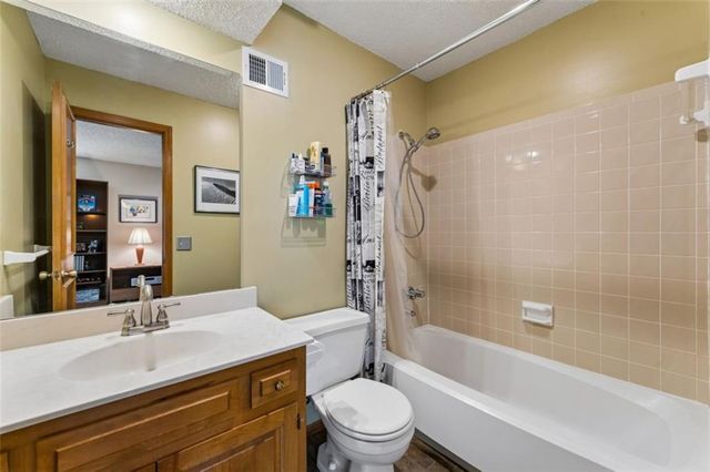 5124 W 62nd Street, Mission, KS 66205