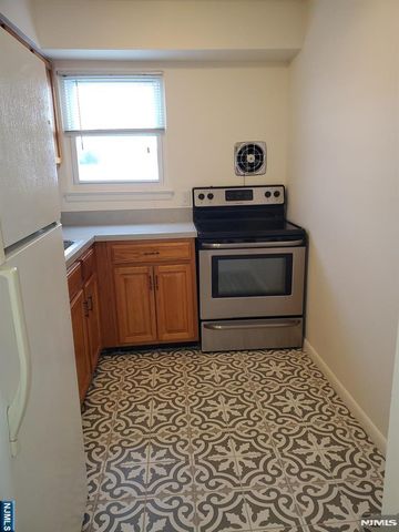 100 Pierson Miller C52, Pompton Lakes, NJ 07442