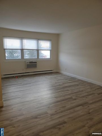 100 Pierson Miller C52, Pompton Lakes, NJ 07442