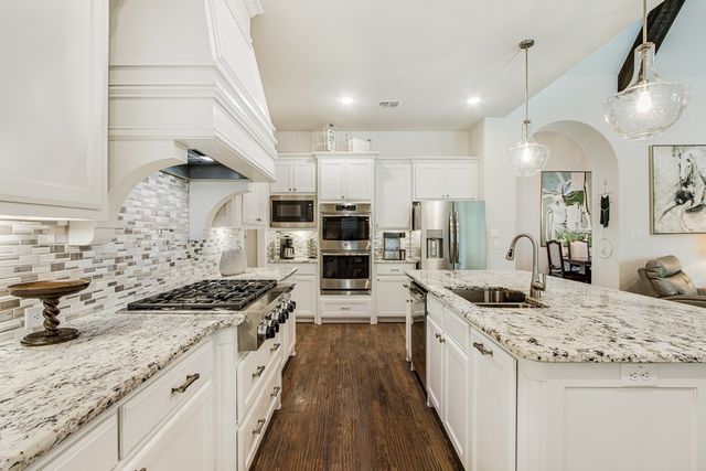 1720 Milford Drive, Flower Mound, TX 75028