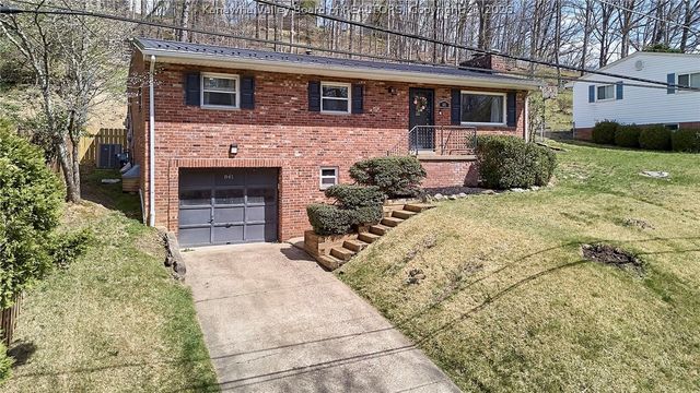 841 Daverton Road, Charleston, WV 25303