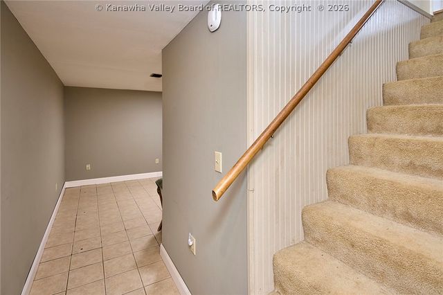 841 Daverton Road, Charleston, WV 25303