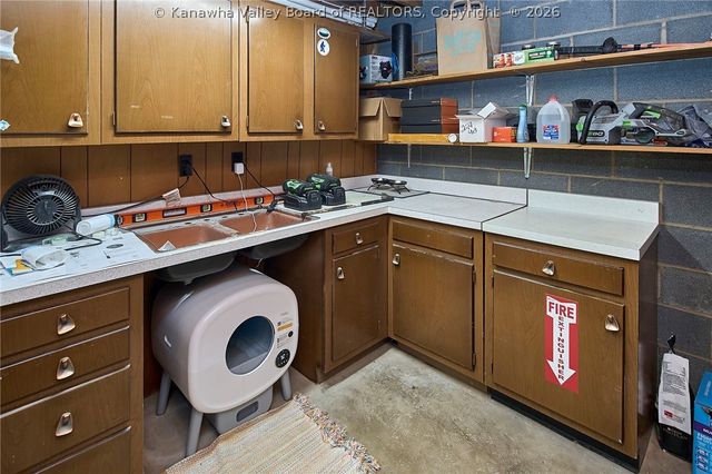 841 Daverton Road, Charleston, WV 25303
