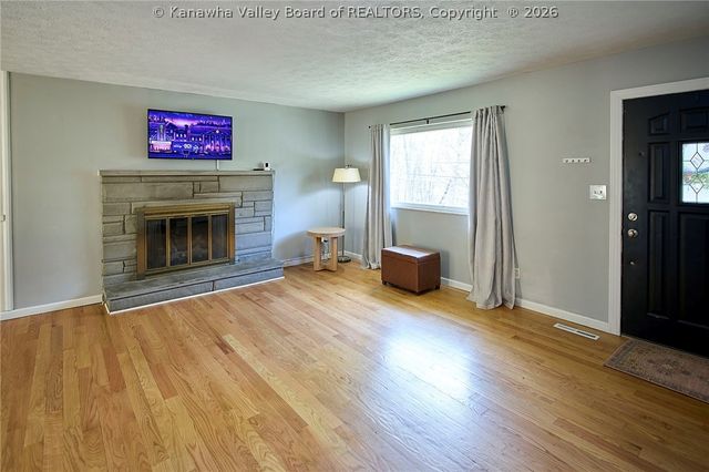 841 Daverton Road, Charleston, WV 25303