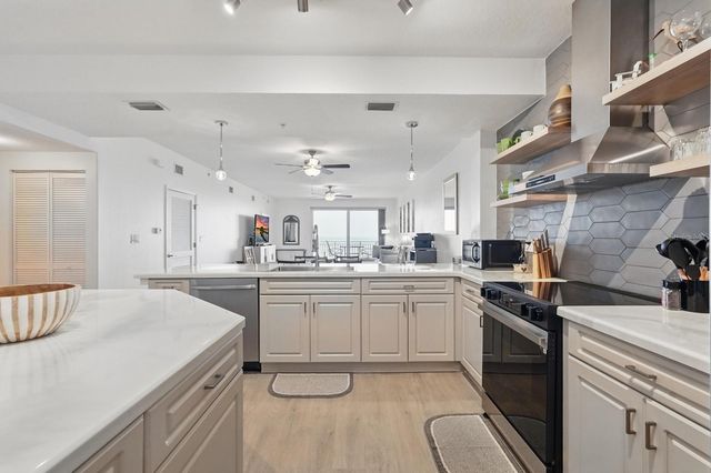 80 SURFVIEW DRIVE 511, Palm Coast, FL 32137