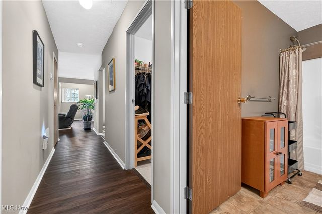 10373 Glenway Drive 202, Twinsburg, OH 44087