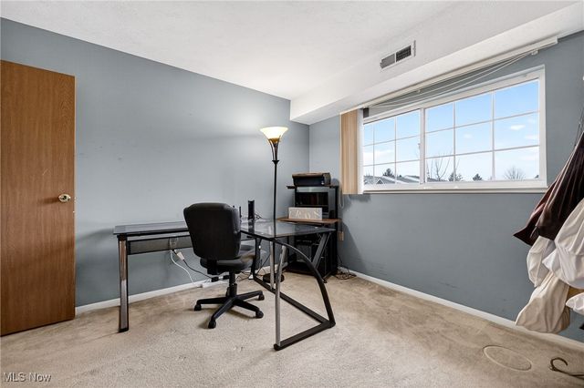 10373 Glenway Drive 202, Twinsburg, OH 44087