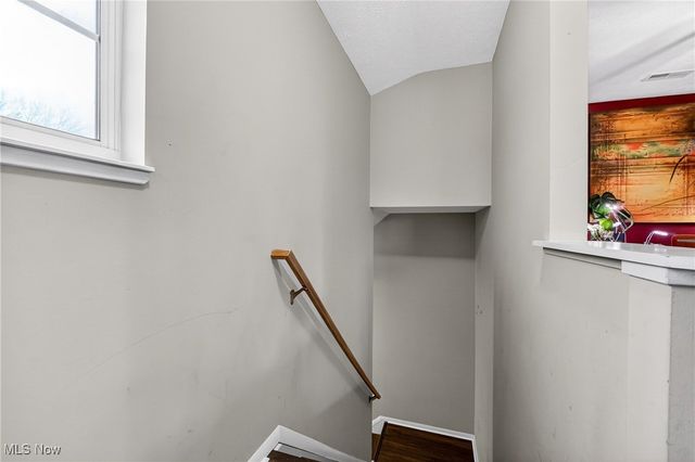 10373 Glenway Drive 202, Twinsburg, OH 44087