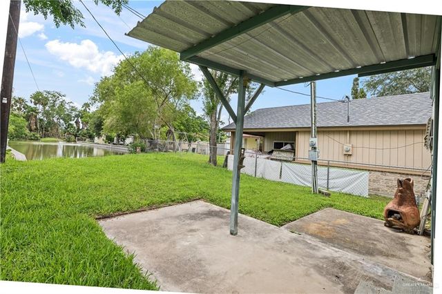 9 Indian Lake Drive, Los Fresnos, TX 78566