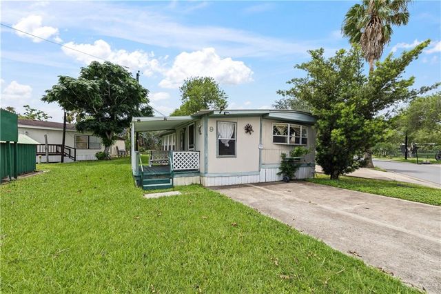 9 Indian Lake Drive, Los Fresnos, TX 78566