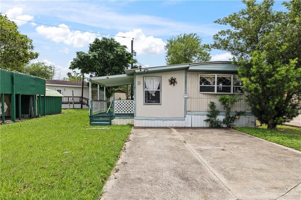 9 Indian Lake Drive, Los Fresnos, TX 78566