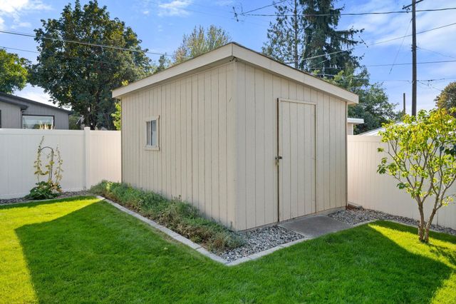 3808 E 26th Ave, Spokane, WA 99223