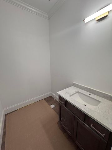 3299 Briarwood Lane, Lewis Center, OH 43035